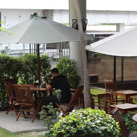 Cordia Hotel Surabaya Airport - Hotel Dalam Bandara - Formerly Ibis Budget Surabaya Airport Sidoarjo Exteriér fotografie