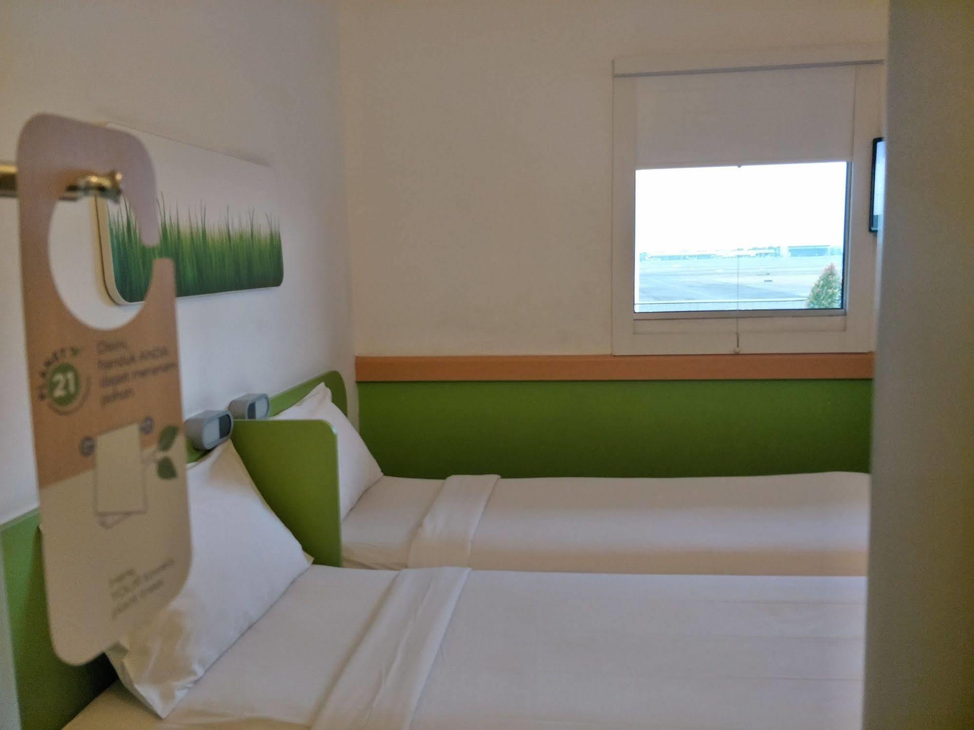 Cordia Hotel Surabaya Airport - Hotel Dalam Bandara - Formerly Ibis Budget Surabaya Airport Sidoarjo Exteriér fotografie